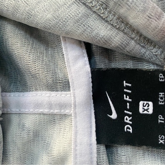Nike White and grey tight hoodie - Picture 3 of 3